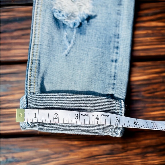 Boohoo distressed jeans | Medium Wash | Size 0 | NWOT - Picture 7 of 10